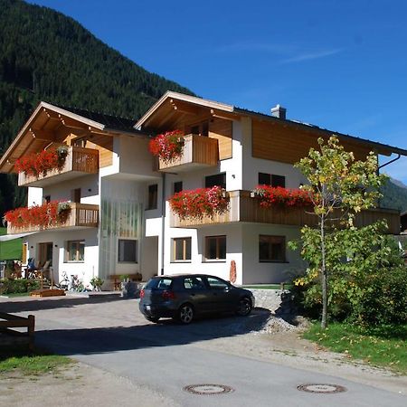 Haus Kargruber Apartment Santa Maddalena in Casies Luaran gambar